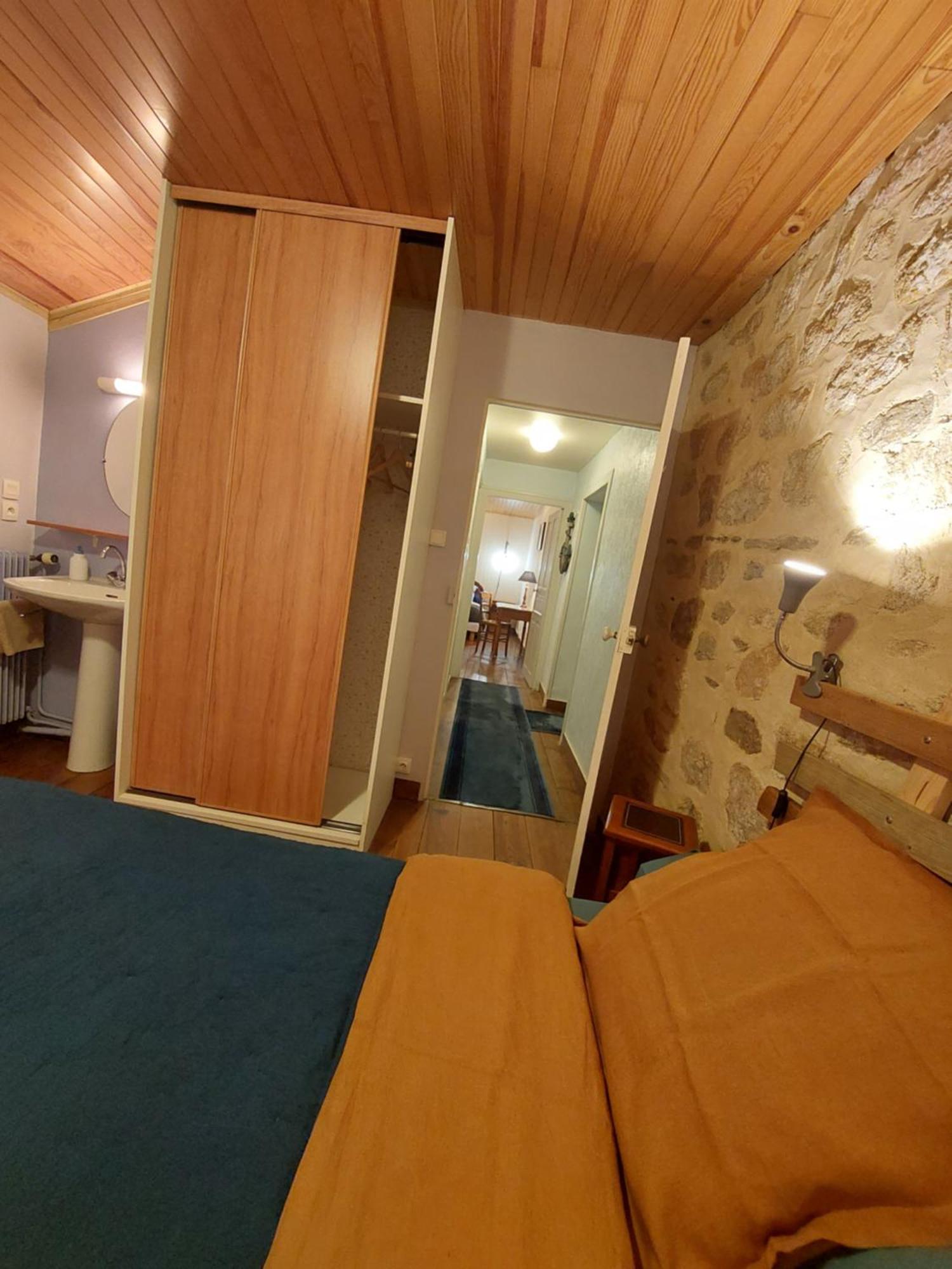 Chambres D'Hotes Kerioret Izella Kerlaz Exterior foto