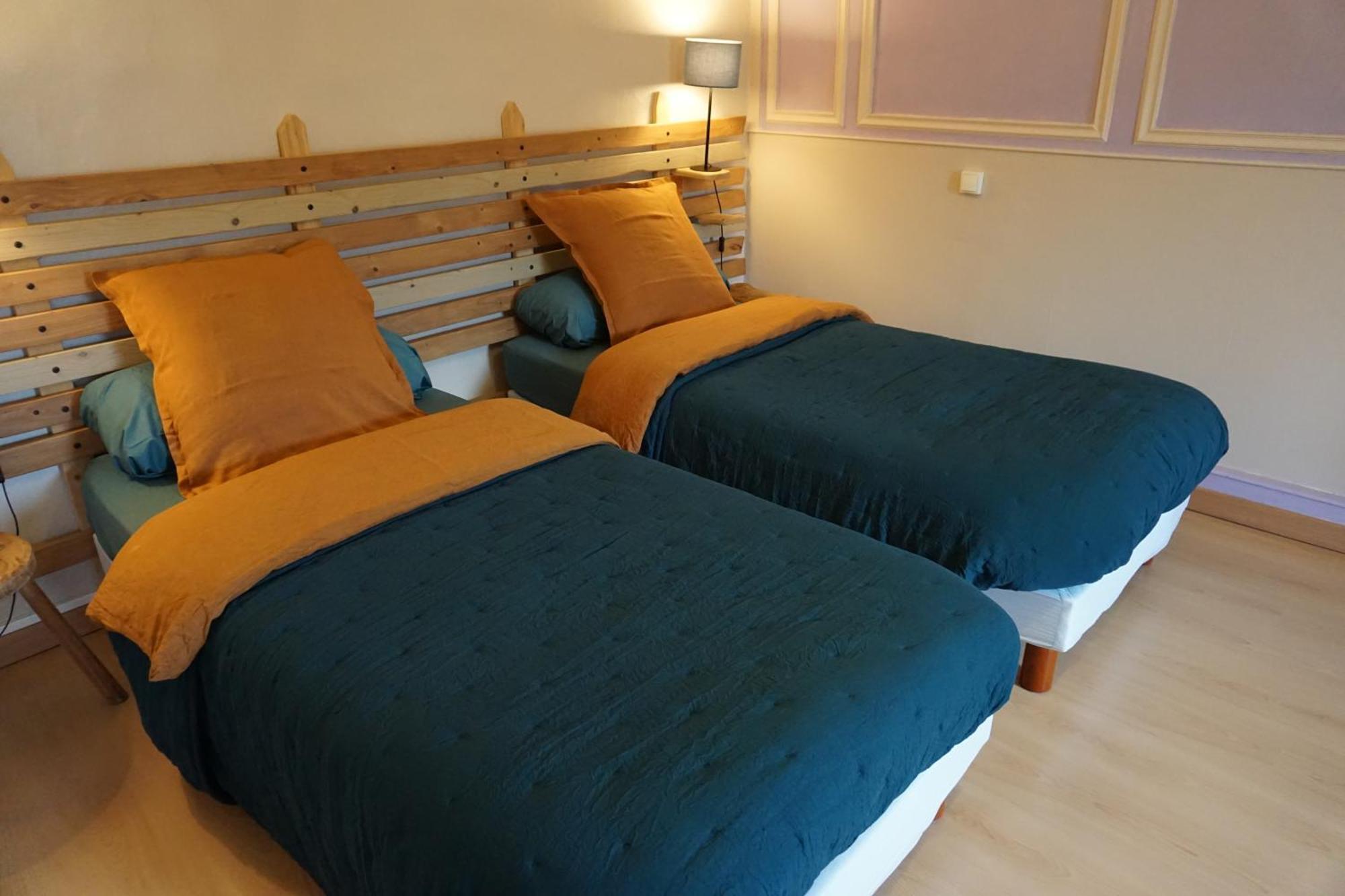 Chambres D'Hotes Kerioret Izella Kerlaz Exterior foto